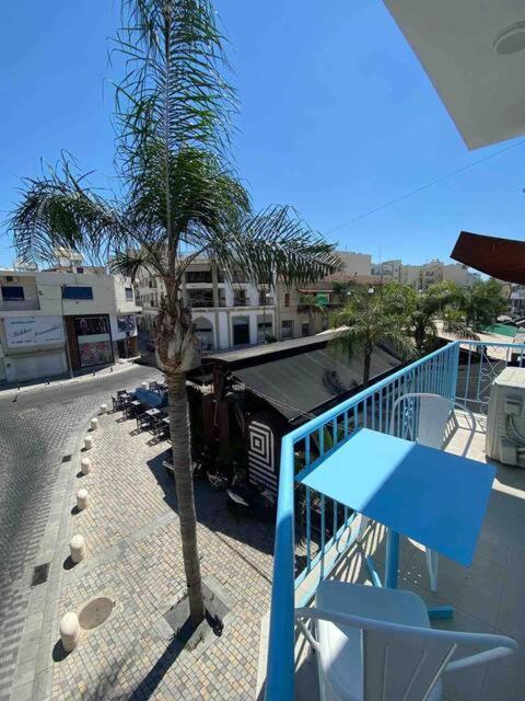 2 Bedroom Apt In Ermou 4 Minute Walk Beach Ларнака Екстериор снимка