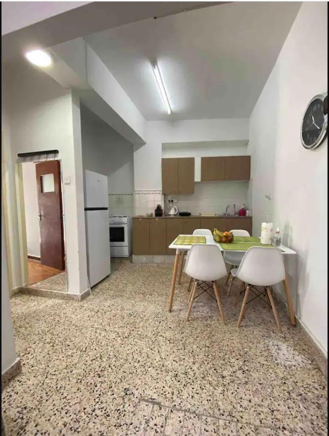 2 Bedroom Apt In Ermou 4 Minute Walk Beach Ларнака Екстериор снимка