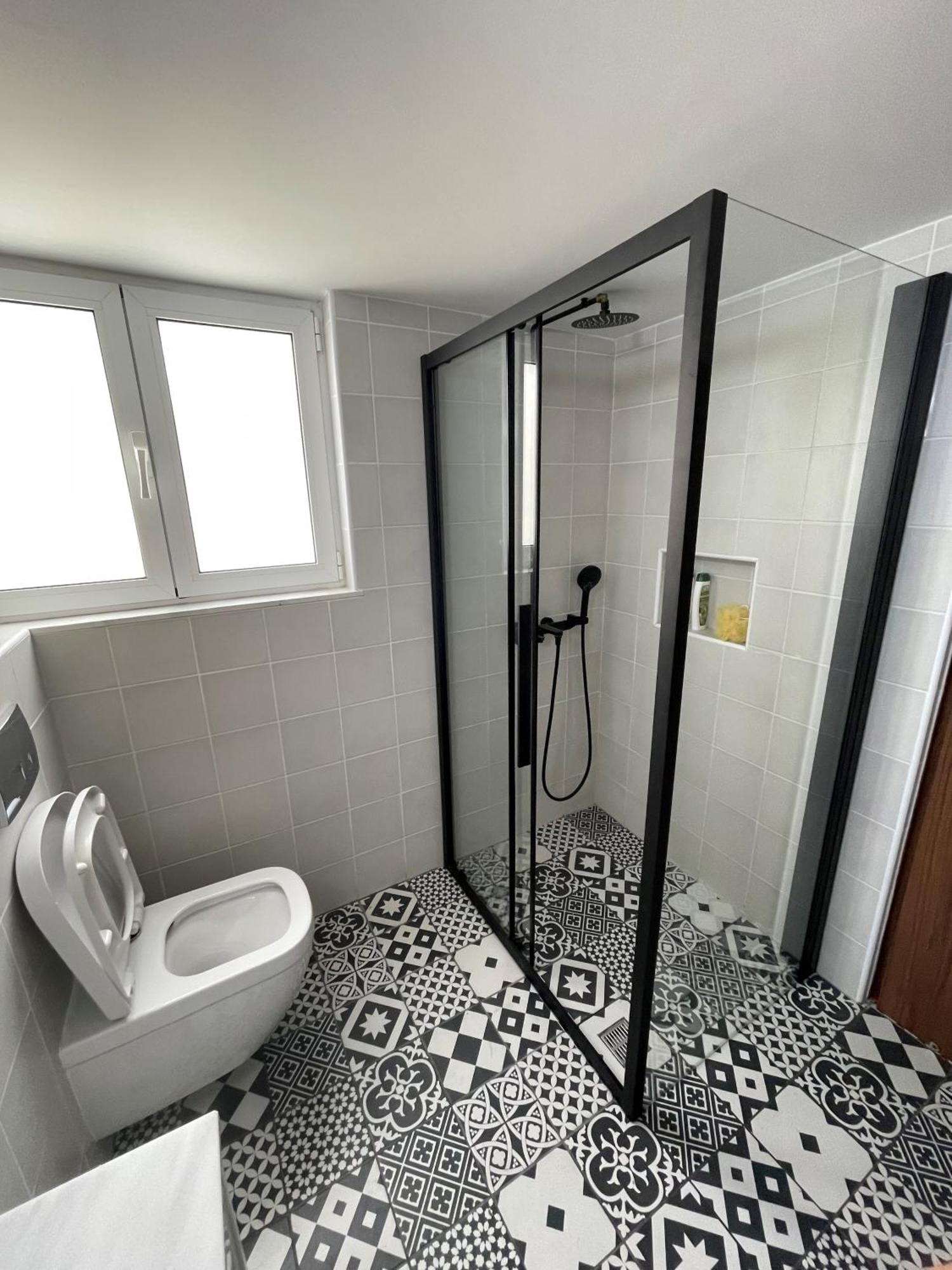 2 Bedroom Apt In Ermou 4 Minute Walk Beach Ларнака Екстериор снимка